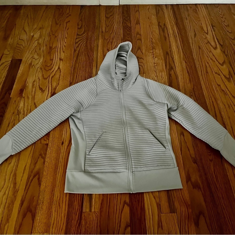 Brooks Gray Ribbed Hoodie - Women’s - Small